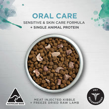 Load image into Gallery viewer, IVORY COAT Cat RAW HEALTH Oral Care Chicken + Freeze Dried Lamb 4kg