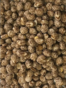 T & R Lupins Whole 25kg